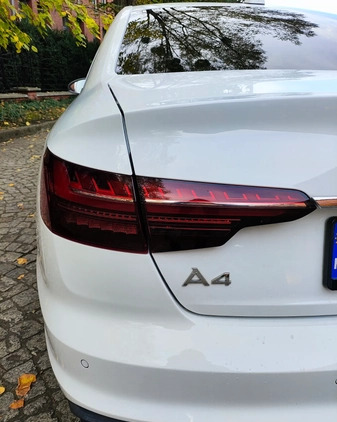 Audi A4 cena 92900 przebieg: 142000, rok produkcji 2020 z Poznań małe 191
